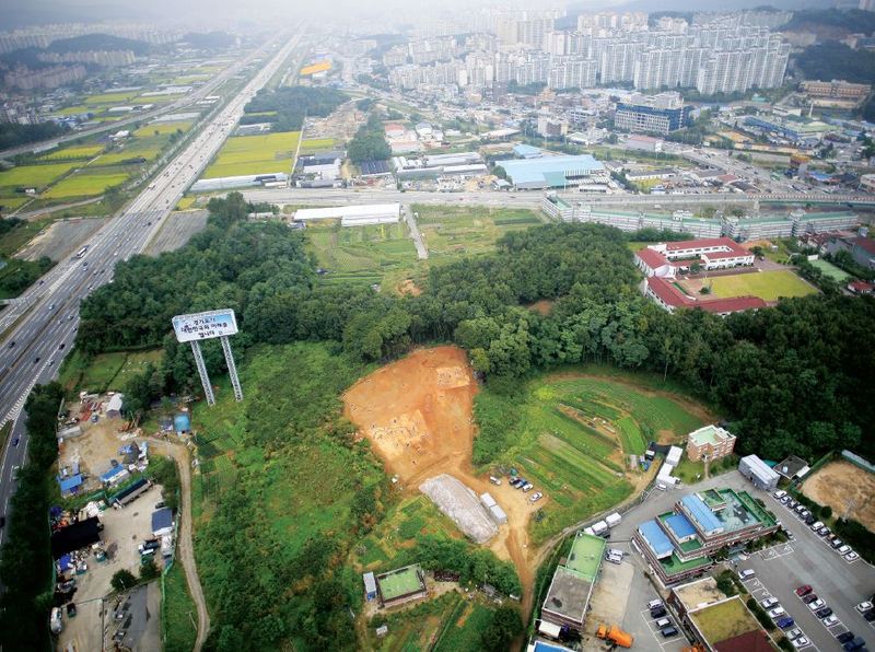 용인 신갈동 주구토광묘-전경(출처_경기문화재연구원)